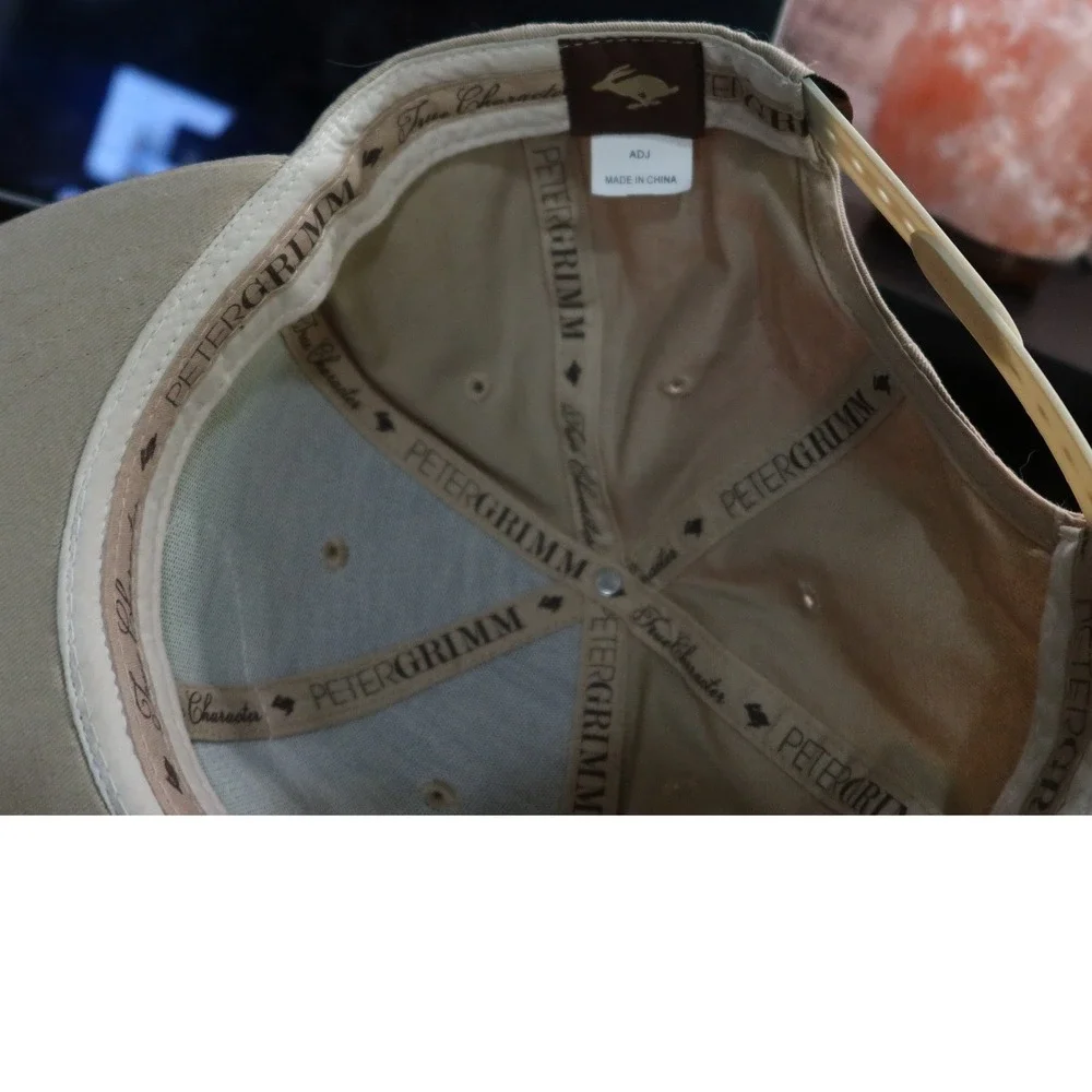 Peter Grimm Tan Snapback Hat Oval Logo Patch Flat Brim Adjustable Cap Mens OSFM